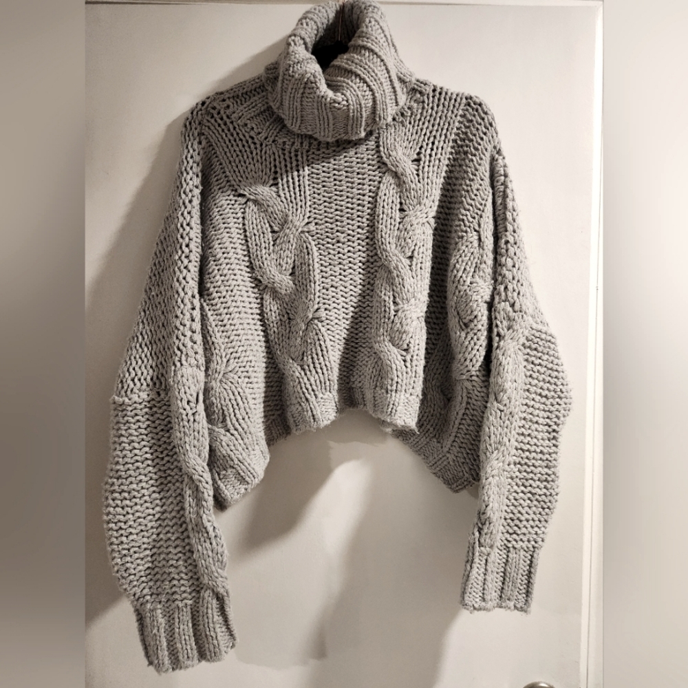 Gray Oversized, Cropped, Chunky Sweater with Cowlneck & Drop Shoulder. Size S